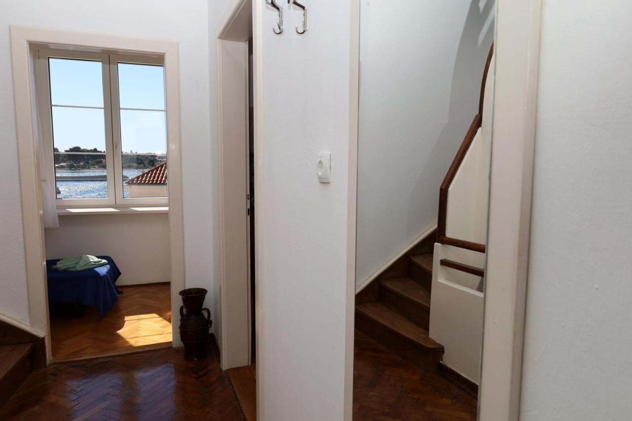Apartman Dajana Supetar Eksteriør billede