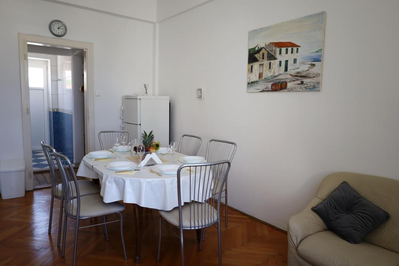 Apartman Dajana Supetar Eksteriør billede