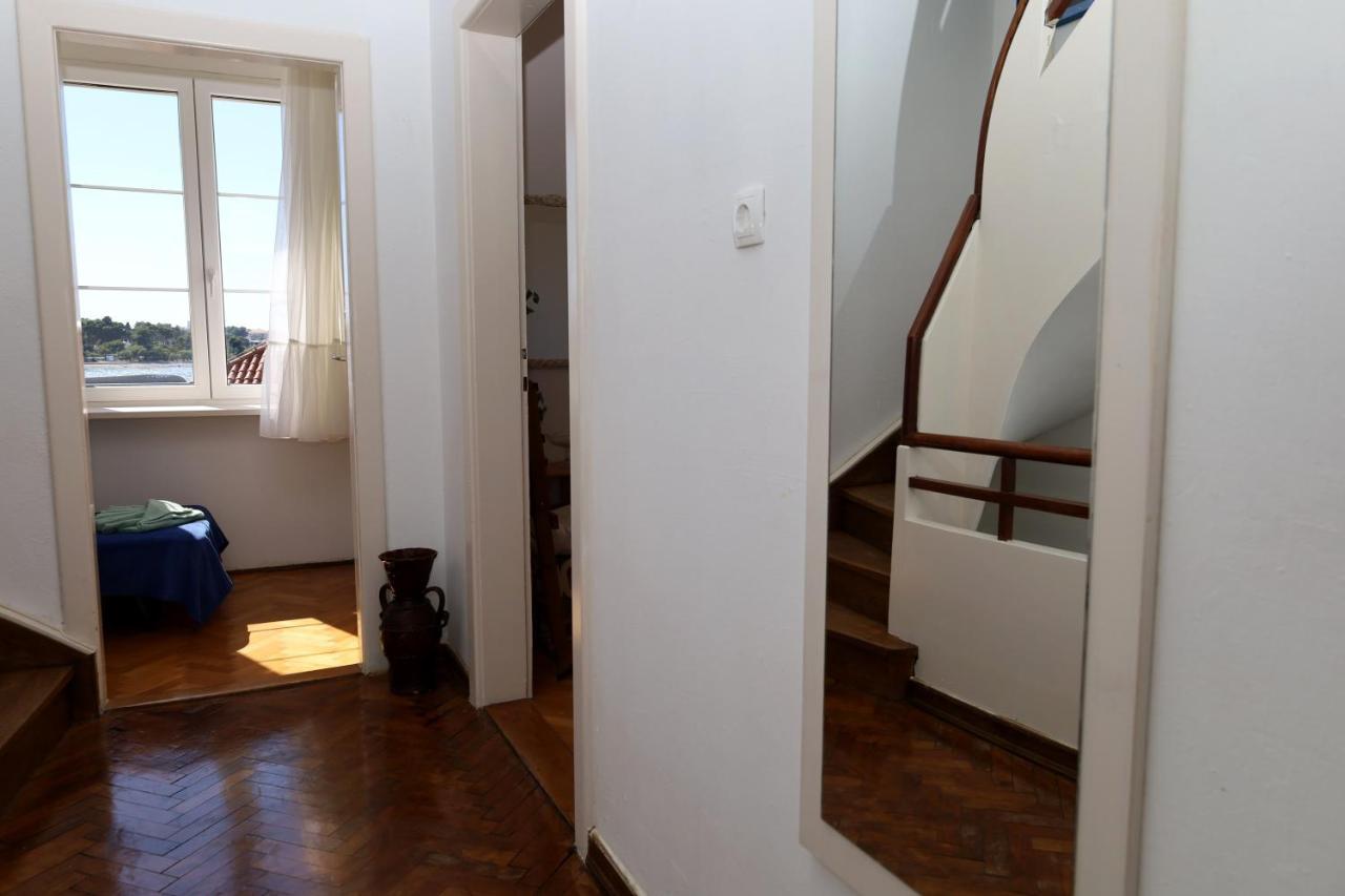 Apartman Dajana Supetar Eksteriør billede