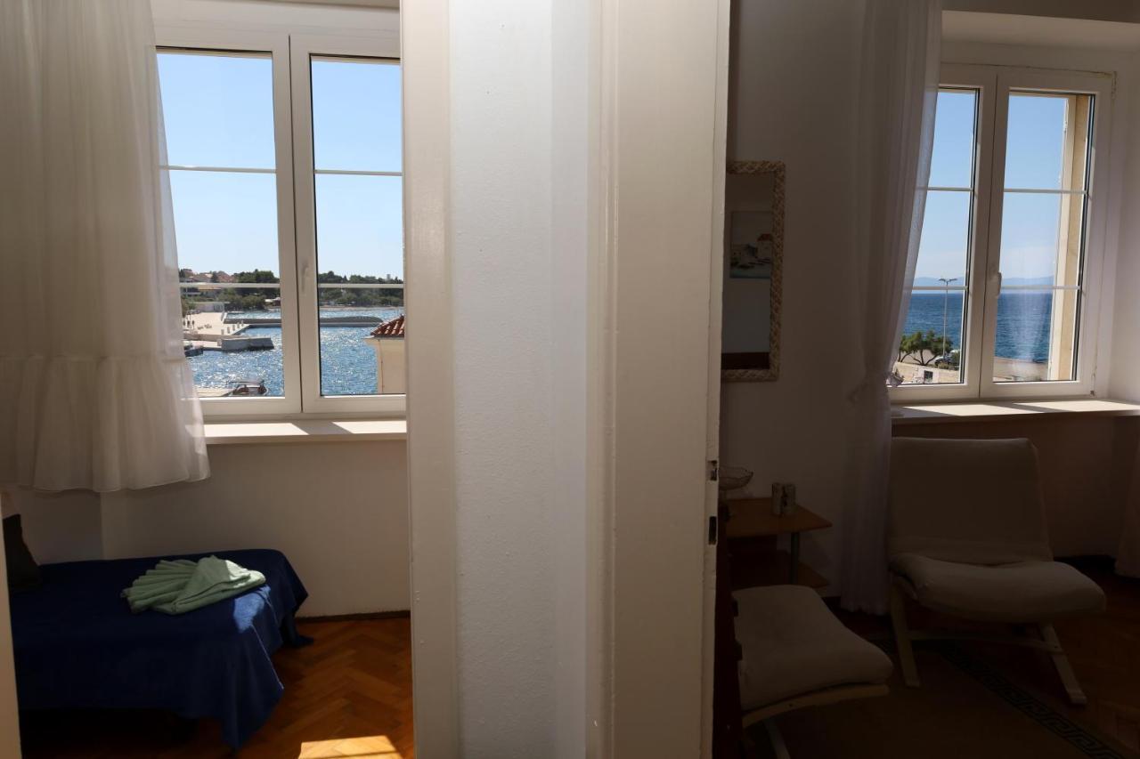 Apartman Dajana Supetar Eksteriør billede